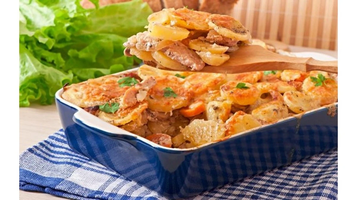 Dlaczego zawsze kładę mięso na dnie naczynia żaroodpornego