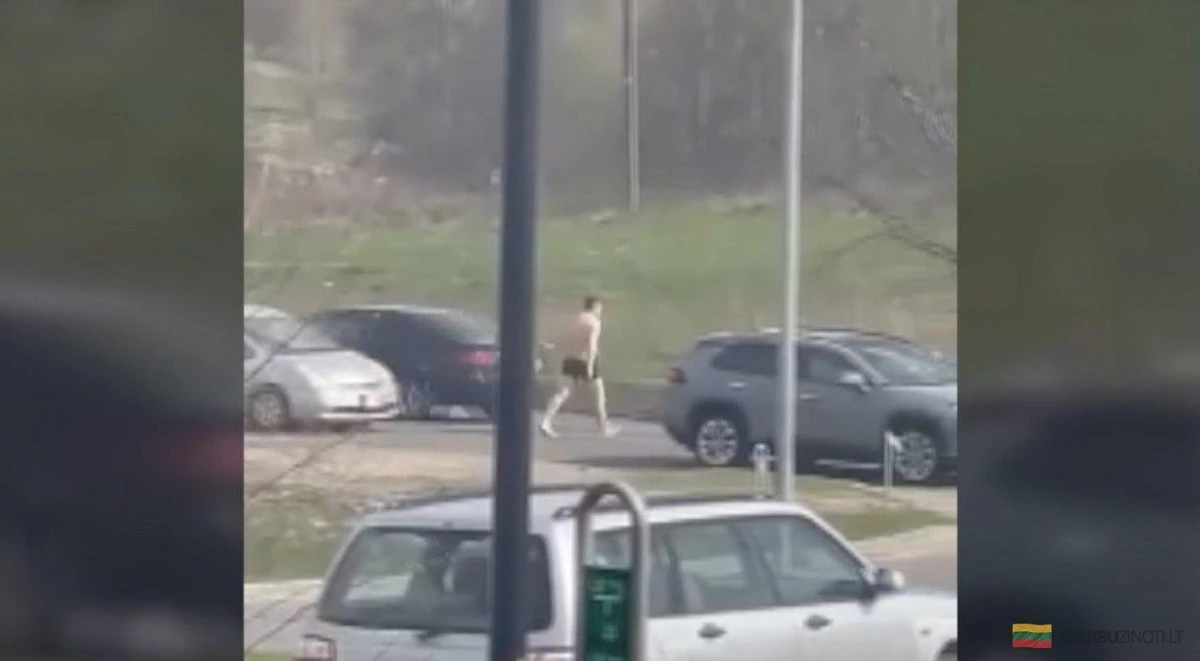 Dlaczego kierowca płonącego BMW uciekał w samej bieliźnie