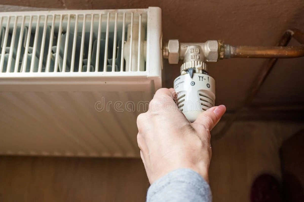 dlaczegoustawie-extra-1.webp Dlaczego ustawienie kaloryfera na śnieżynkę w pustym pokoju to błąd - image 1