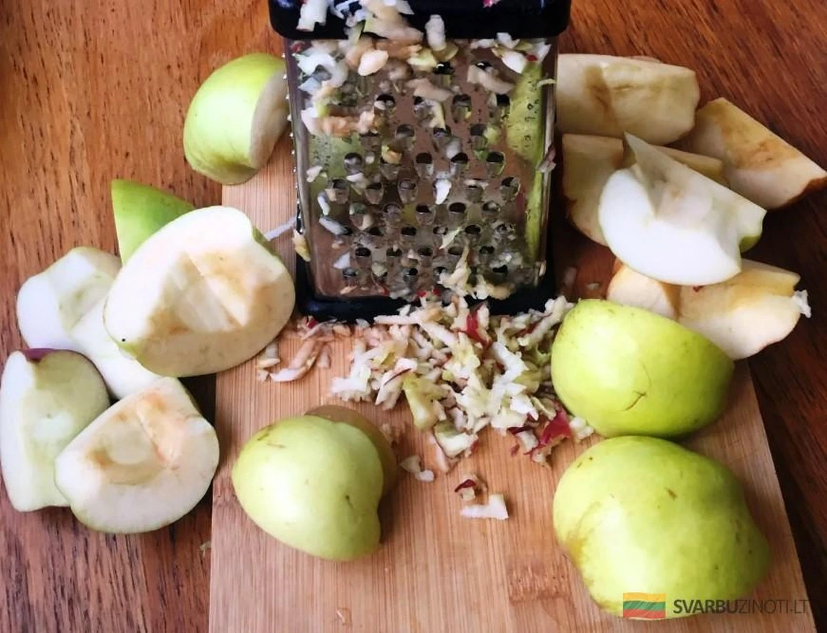 Dlaczego doświadczone gospodynie sypią suchą mąkę bezpośrednio do formy