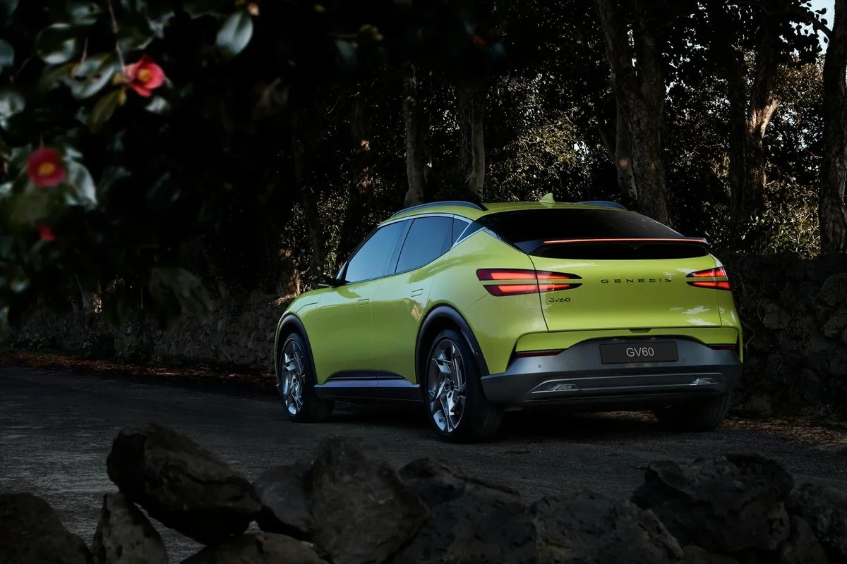 Dlaczego Bentley nie porzucił silnika elektrycznego mimo odwrotu konkurencji