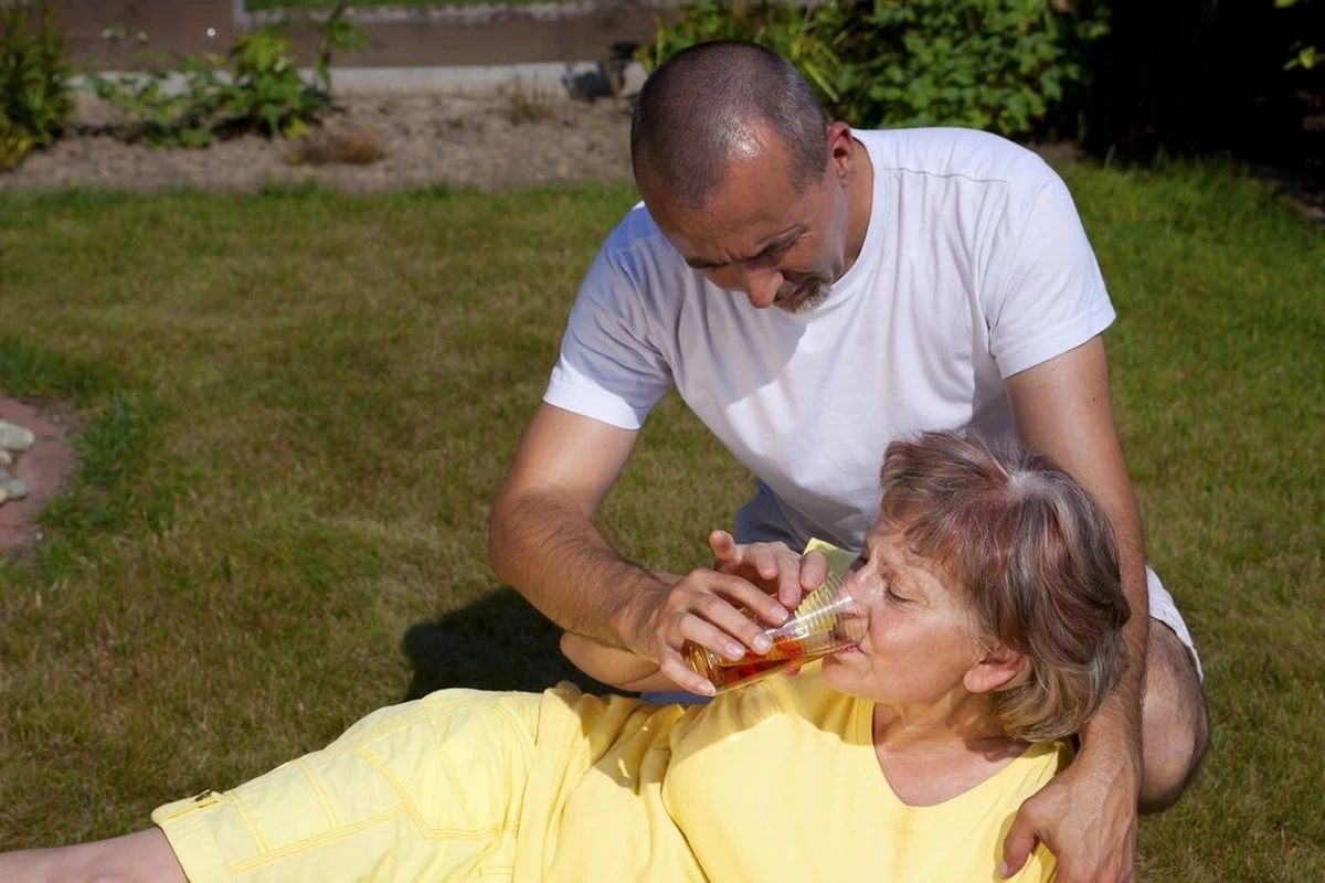 Dlaczego przy udarze cieplnym skóra nagle staje się zimna