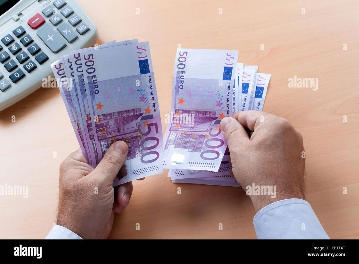 Dlaczego politycy chcą podnieść limit płatności gotówką do 15 tysięcy euro - image 1