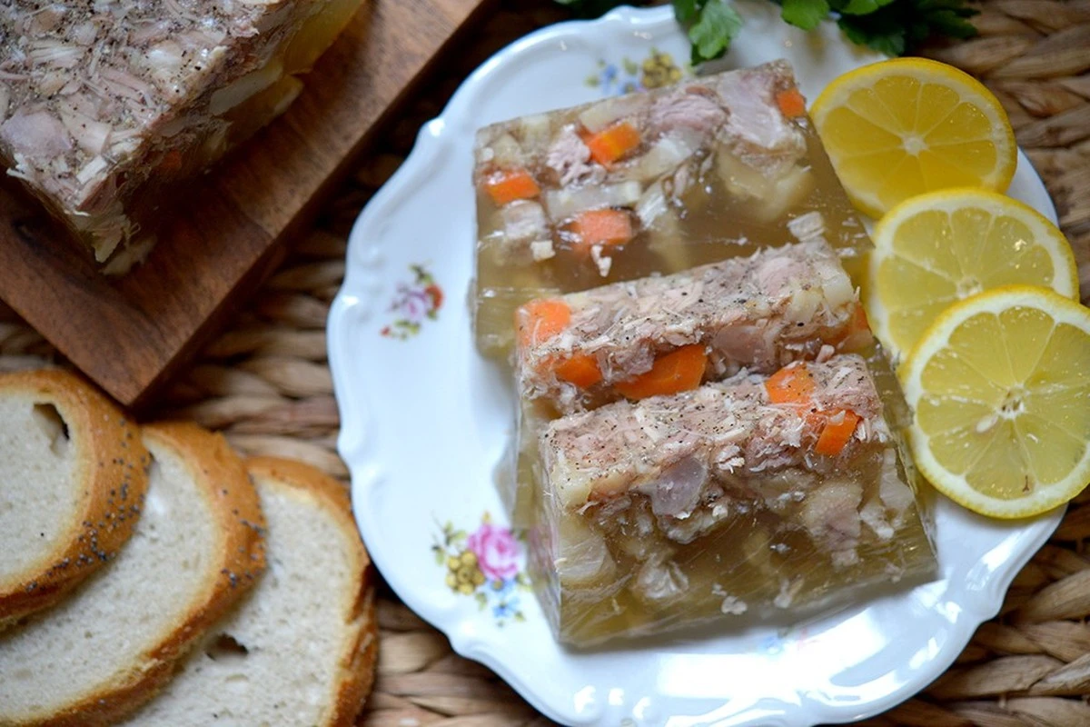 Dlaczego doświadczone gospodynie zawsze trzymają łyżeczkę obok garnka z galaretą - image 1